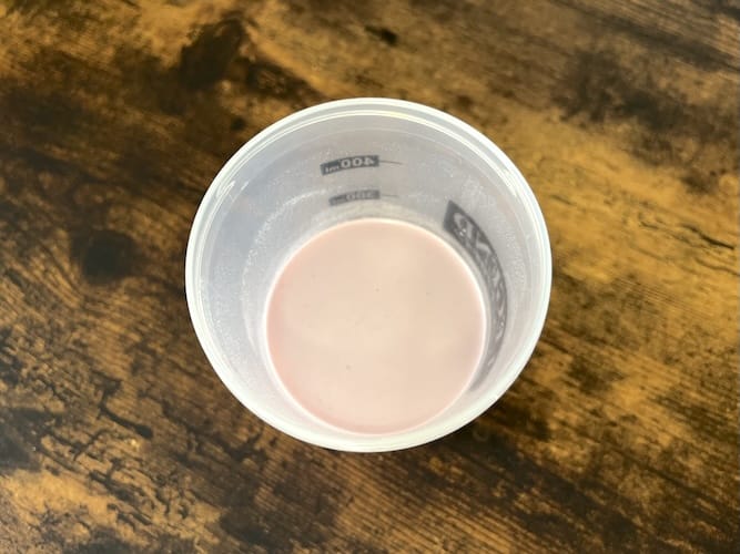 ビーレジェンド WPCプロテイン 術式反転「赫」いちごミルク風味 シェイク中身