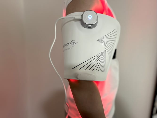 ストラップ固定で使用